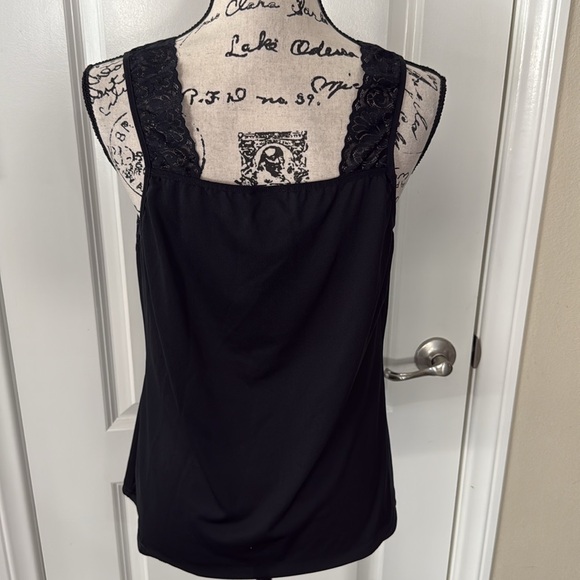 Cinema Etoile Gallon Black Lace Camisole - Picture 5 of 10